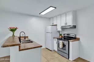 5525 E Thomas Rd, Phoenix, AZ 85018 - Photo 6