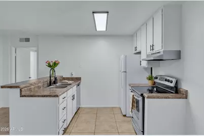 5525 E Thomas Road #A1, Phoenix, AZ 85018 - Photo 8