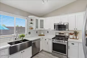 2621 S 107th Dr, Avondale, AZ 85323 - Photo 16