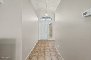 691 E Eagle Ln, Gilbert, AZ 85296 - Photo 4