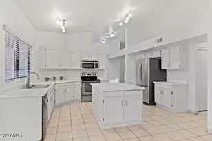 3322 E Dry Creek Rd, Phoenix, AZ 85044 - Photo 2