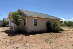 2082 N Cougar Pl, Douglas, AZ 85607 - Photo 4