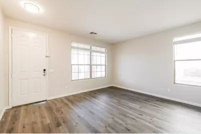 3117 W Saint Kateri Drive, Phoenix, AZ 85041 - Photo 10