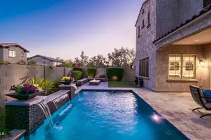 4623 E Vista Bonita Dr, Phoenix, AZ 85050 - Photo 2