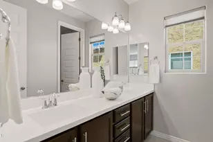 4623 E Vista Bonita Dr, Phoenix, AZ 85050 - Photo 26