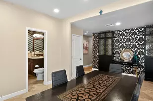 1627 E Earll Dr, Phoenix, AZ 85016 - Photo 8