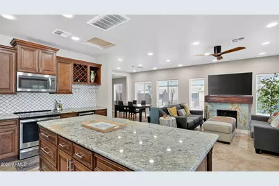1627 E Earll Drive, Phoenix, AZ 85016 - Photo 4