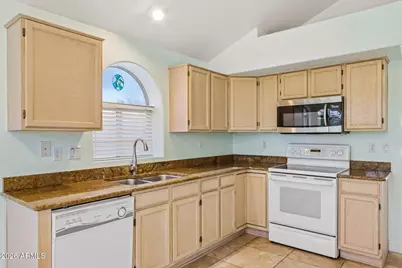 10177 S Hacienda Drive, Goodyear, AZ 85338 - Photo 18