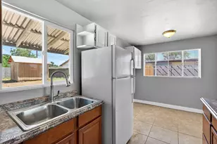 720 W 12th St, Tempe, AZ 85281 - Photo 8