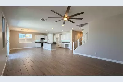 612 E Hazelnut Lane, San Tan Valley, AZ 85140 - Photo 2