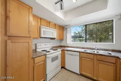 9990 N Scottsdale Road #1015, Paradise Valley, AZ 85253 - Photo 10