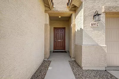 6952 W Golden Lane, Peoria, AZ 85345 - Photo 8