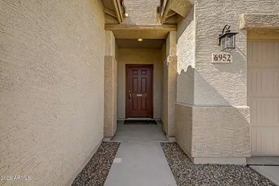 6952 W Golden Lane, Peoria, AZ 85345 - Photo 4