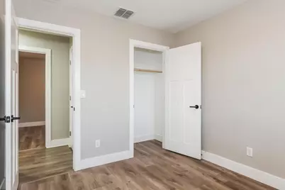 2321 W Mobile Lane, Phoenix, AZ 85041 - Photo 14