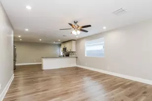 2321 W Mobile Ln, Phoenix, AZ 85041 - Photo 4