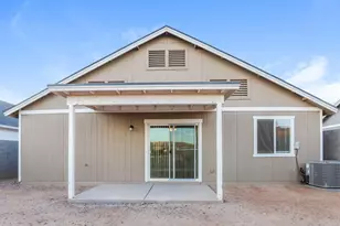 2321 W Mobile Ln, Phoenix, AZ 85041 - Photo 16