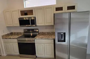 15879 W Grand Isle Way, Surprise, AZ 85374 - Photo 18