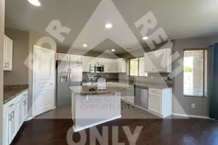 2424 W St Kateri Dr, Phoenix, AZ 85041 - Photo 2