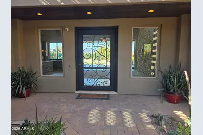 1110 W Creek Canyon Road, Phoenix, AZ 85086 - Photo 2