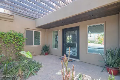 1110 W Creek Canyon Road, Phoenix, AZ 85086 - Photo 2