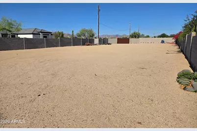 1110 W Creek Canyon Road, Phoenix, AZ 85086 - Photo 58