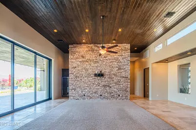 1110 W Creek Canyon Road, Phoenix, AZ 85086 - Photo 12