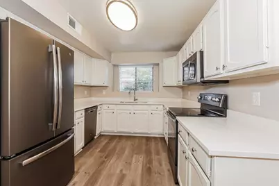 4527 E Hampton Avenue #2, Mesa, AZ 85206 - Photo 8