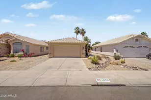 1052 N Bogle Ave, Chandler, AZ 85225 - Photo 1