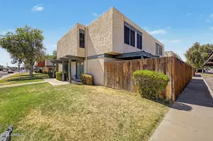 6048 W Golden Ln, Glendale, AZ 85302 - Photo 2