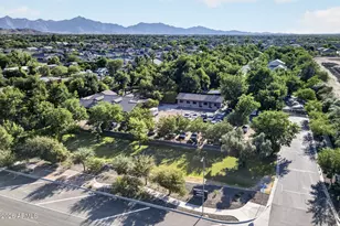 2830 W Harvest Groves Ln, Phoenix, AZ 85041 - Photo 38