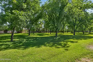 2830 W Harvest Groves Ln, Phoenix, AZ 85041 - Photo 52