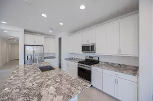 4607 S 111th Dr, Tolleson, AZ 85353 - Photo 8