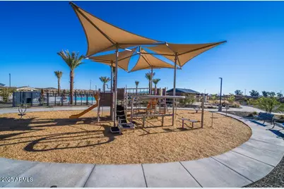11191 N 169th Drive, Surprise, AZ 85388 - Photo 16