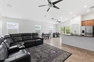 920 W Lowell Dr., San Tan Valley, AZ 85140 - Photo 4