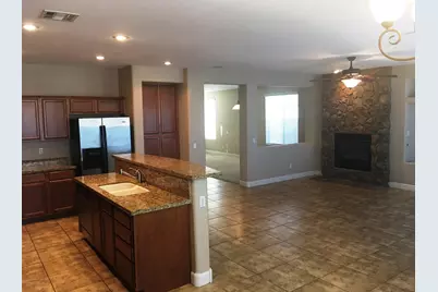300 W Wisteria Place, Chandler, AZ 85248 - Photo 6