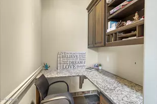 6427 E Horseshoe Rd, Paradise Valley, AZ 85253 - Photo 30