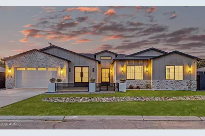 4032 E Earll Drive, Phoenix, AZ 85018 - Photo 1