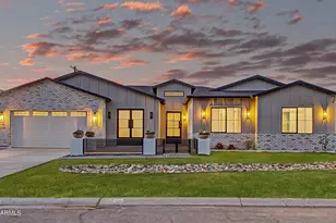 4032 E Earll Dr, Phoenix, AZ 85018 - Photo 1