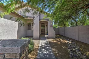 2567 E Brooks St, Gilbert, AZ 85296 - Photo 4