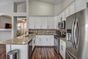 2567 E Brooks St, Gilbert, AZ 85296 - Photo 6