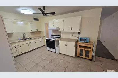 10806 N 110th Drive, Sun City, AZ 85351 - Photo 10