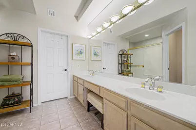 9032 W Port Royale Lane, Peoria, AZ 85381 - Photo 16