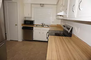 10851 N 65th Ave, Glendale, AZ 85304 - Photo 8