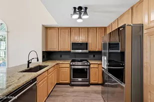 2774 S Balsam Dr, Gilbert, AZ 85295 - Photo 12