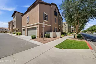 2774 S Balsam Dr, Gilbert, AZ 85295 - Photo 6