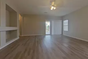 117 S 125th Ave, Avondale, AZ 85323 - Photo 2