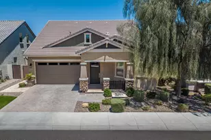 1926 E Kesler Ln E, Chandler, AZ 85225 - Photo 1