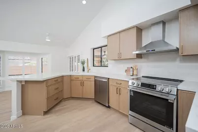 10846 N 11th Street, Phoenix, AZ 85020 - Photo 14
