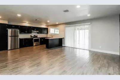2320 E Holmes Avenue, Mesa, AZ 85204 - Photo 6