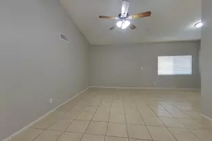 4055 W Desert Cove Ave, Phoenix, AZ 85029 - Photo 2